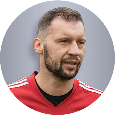 ZSÉLY DÁNIEL
